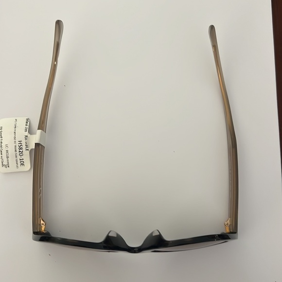 Maui Jim stylish sunglasses brown